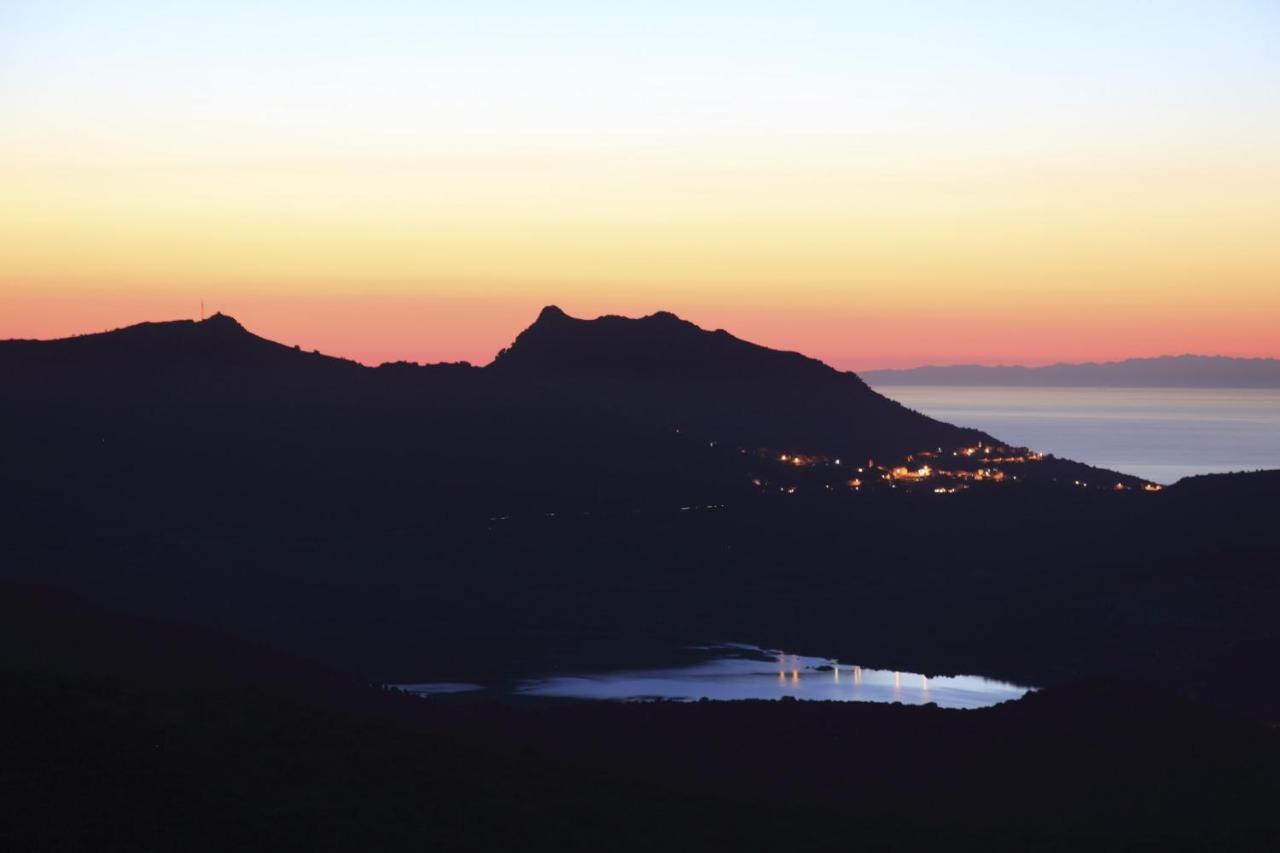Vacancorse Maison U Canale Speloncato  Esterno foto